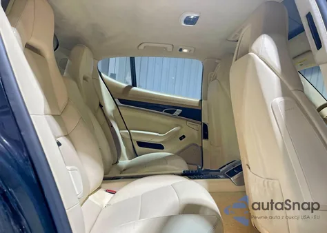 2010 Porsche Panamera Turbo z USA, uszkodzony, nr VIN WP0AC2A73AL091381